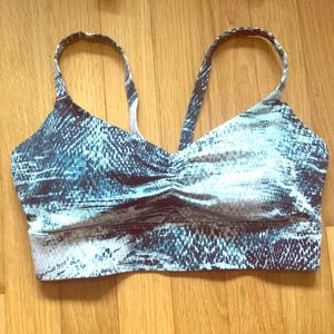 Fabletics kenzie sports bra small